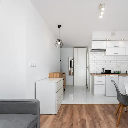 Traugutta Cozy By Bookinghost