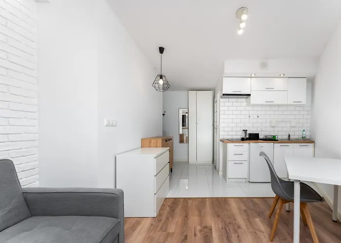 Traugutta Cozy By Bookinghost